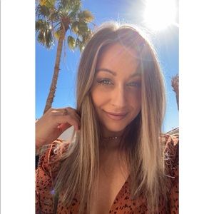 Meet your Posher, Justine